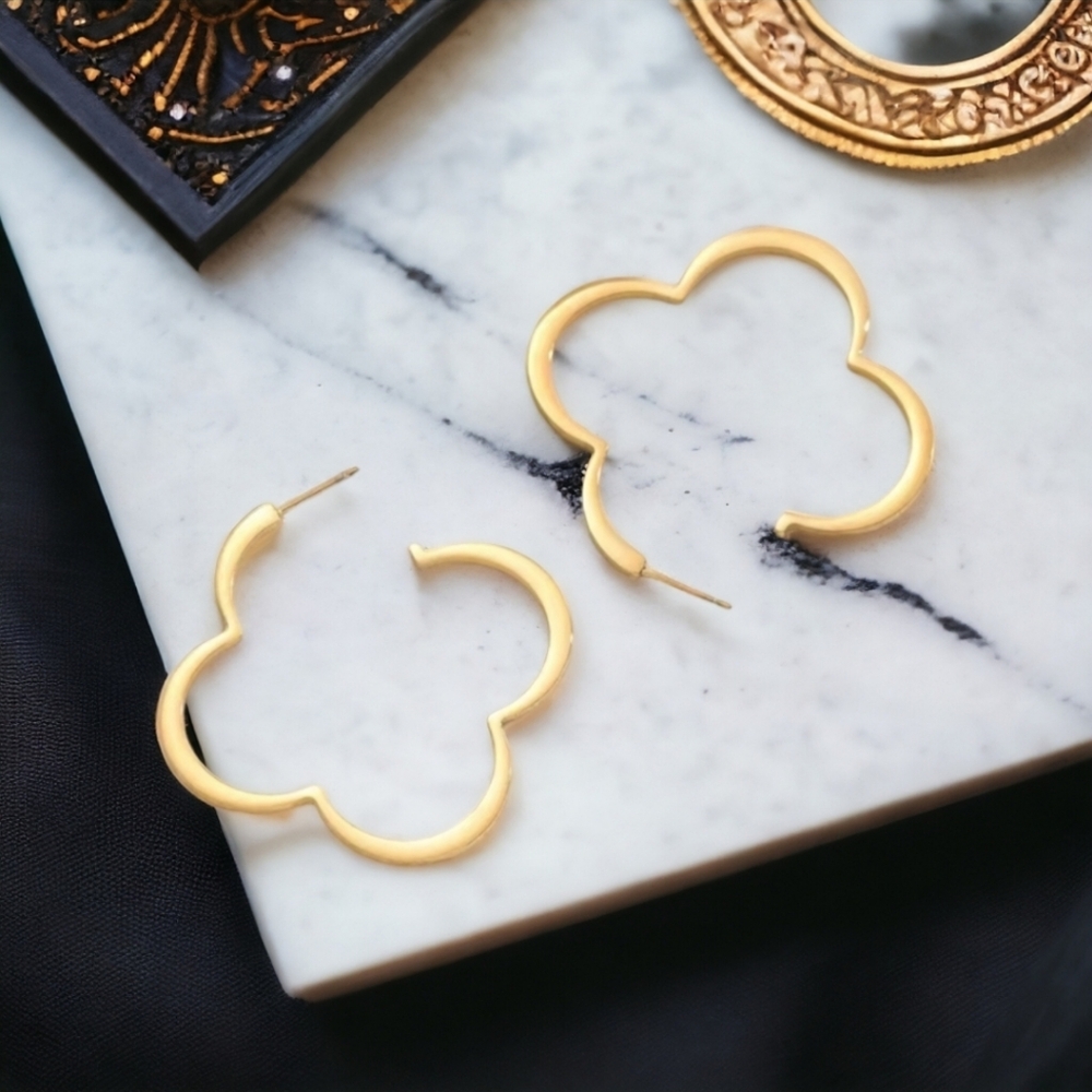 Clover 18k Gold Plated Hoop Earrings - Picture 2 of 4